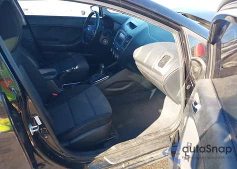 2018 Kia Forte S z USA, uszkodzony, nr VIN 3KPFL4A79JE283821